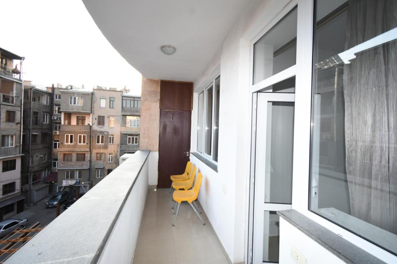 Mini Hotel Ереван Екстериор снимка