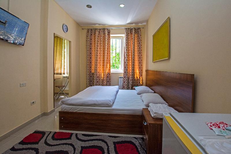 Mini Hotel Ереван Екстериор снимка
